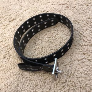 urban outfitters belt